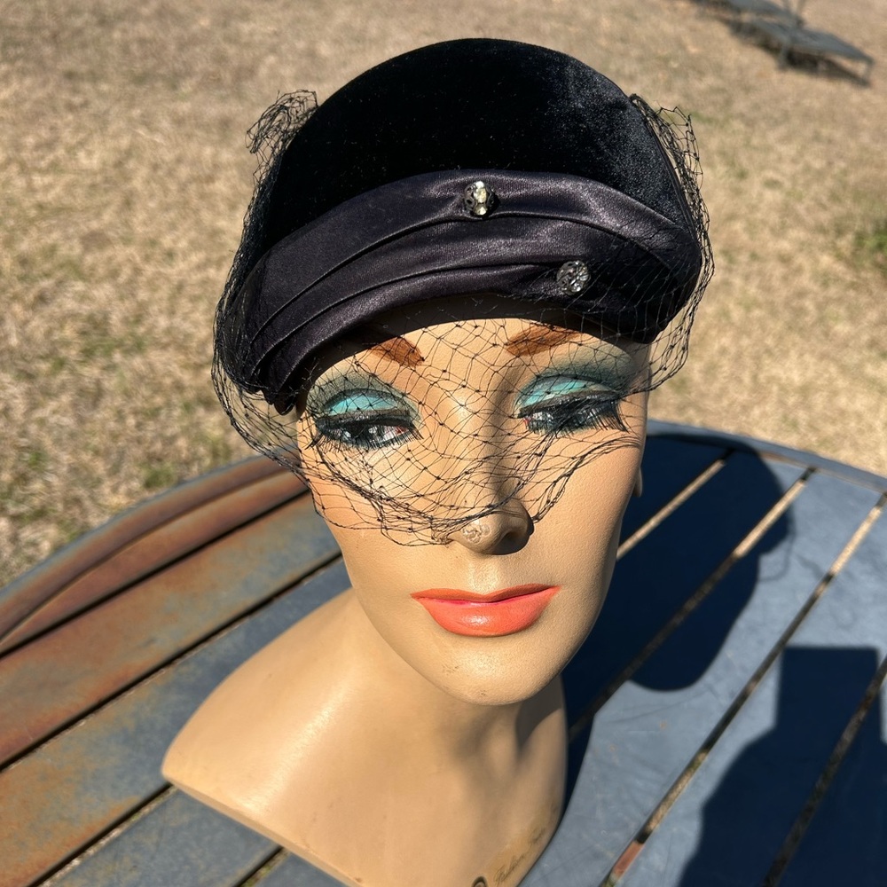 Vintage Valerie Modes Elegant Black Veil Hat Classic Timeless Style